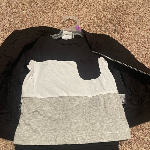 Boys Outfit Set size 12 months - Picture 2 of 4